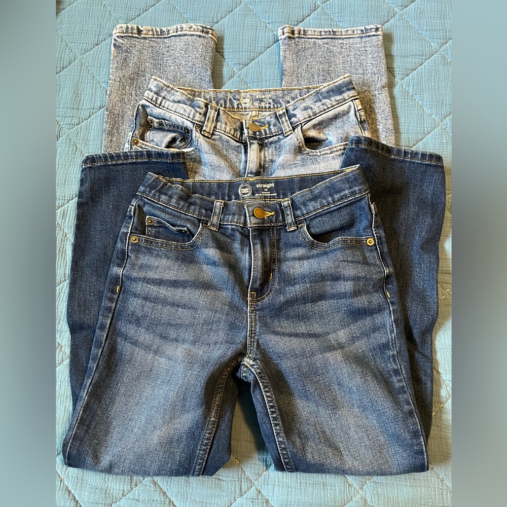 Blue Straight-Leg Jeans with Vintage Wash